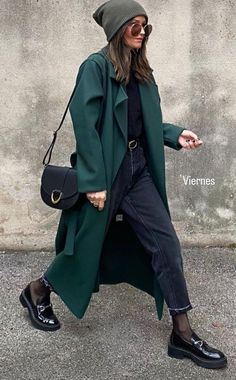 Classy Business Outfits, Mode Shoes, Event Outfit, Trendy Fall Outfits, Stylish Work Outfits, Outfit Inspiration Fall, Festival Looks, Green Coat