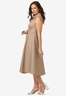 An effortlessly chic, sleeveless day dress in a flattering fit-and-flare silhouette complete with ties that accentuate the waist. Pair it with espadrilles Swedish Fashion, Cotton Shirt Dress, Swimsuits For All, Shirtdress, Day Dress, Wearing Dress, Sweater Shop, Stretch Cotton, Day Dresses