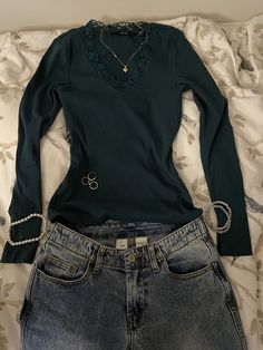 Jeans And Lace Top, Jeans And Lace, Brandy Melville Jeans, Downtown Outfits, Downtown Girl, Jeans Outfit, Teenage Fashion Outfits, Dream Clothes, Cute Casual Outfits