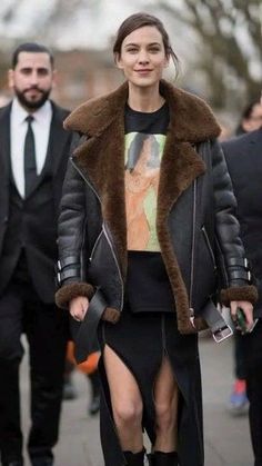 Fur Lined Coat, Chic Outerwear, Aviator Jacket, Black Aviators, Aviator Jackets, Best Style, Cold Weather Fashion