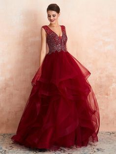 Tulle Prom Dress Long, Tulle Prom Dresses, Wedding Dresses Princess Ballgown, Beaded Maxi Dress, Ball Gowns Princess, Prom Dresses With Pockets, Corset Dress Prom, Affordable Prom Dresses, Fitted Wedding Dress