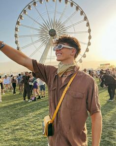 Cowboy Festival Outfit Men, Boy Rave Outfits, Edc Rave Outfits Men, Coachella Outfit Ideas Men, Guy Rave Outfits, Mens Festival Outfits, Outfit Ideas For Concert, Men Coachella, Music Festival Outfits Men