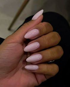 Almonte Nails, Nails Sharp Almond, Almond Nails Solid Color, Wide Nails, The Claw, Nails 2024, Cute Acrylic Nails, Almond Nails, Simple Nails