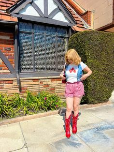 #outfit#outfitoftheday#summer#strawberry#gingham#red#boots#fashion Red Gingham Outfit, Red Gingham Skirt, Summer Music Festival Outfits, Shorts And Cowboy Boots, Midsize Summer, Spilt Milk, Summer Music Festivals