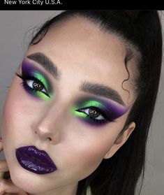 Bold Glitter Eye Makeup, Colorful Contour Makeup, Green And Purple Witch Makeup, Riddler Makeup Female, Beetlejuice Eyeshadow Looks, Pretty Beetlejuice Makeup, Beetle Juice Eye Makeup, Purple Face Paint Ideas, Purple Green Hair Color