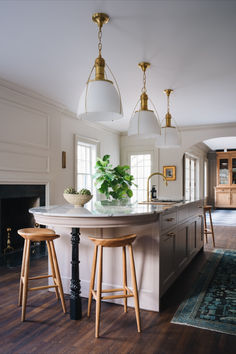 This kitchen features a stunning Dorset Tan island that serves as the centerpiece of the space. Its warm tones, paired with thoughtful design details, create an inviting atmosphere perfect for gathering and everyday living. Jean Stoffer Design, Combining Colors, Jean Stoffer, Dreamy Kitchens, Sean Anderson, Kitchen Inspiration Design, Flipping Houses, Old Kitchen, Beautiful Space