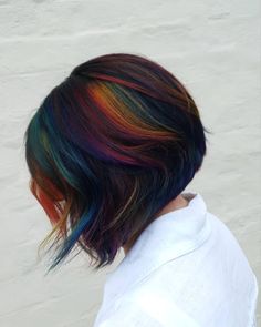 Dye Ideas For Short Hair, Unique Hair Dye Ideas, Unique Hair Dye, Oil Slick Hair, Hair Dye Ideas, Vivid Hair Color, Ideas For Short Hair, Creative Hair Color, Unique Hair