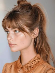 Chunky Fringe Bangs, Linda Cardellini Bangs, Hair Bangs Style Ideas, Best Haircuts For Glasses Wearers, Bangs Bridesmaid Hair, Short Bangs Ponytail, Long Bob Hairstyles Fringe, Hannah Simone Bangs, Middle Part Fringe Bangs