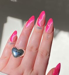 "Hand painted retro hot pink wavy negative space design gel press on nails. Each set is hand-made to order. Nails pictured are ALMOND MEDIUM shape. PLEASE READ: Use the nail sizing chart instructions from the photos to measure your nails. Then choose from the nail size options XS, S, M, or L. If your nails do not fit the standard sizes and you need custom sizing, please choose \"CUSTOM\" sizing and type in your custom sizes from thumb to pinky (ie. 1, 2, 3, 4, 5) under the \"personalization\" option. Please choose your length and shape. You can find an example of the lengths and shapes I offer in the photos. Keep in mind that choosing a length or shape different from the nail set pictured may result in different print placement and design, based on how much space the nail shape allows for 90s Early 2000s Nails, Barbiecore Nails 2023, Nails Pink With Design, Barbie Nails Design Ideas Almond, Barbie Nails Aesthetic, Barbie Aesthetic Nails, 2000s Nails Trends, Barbie Core Nails, 2000s Inspired Nails