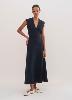 Travel Tailoring Maxi Dress + Belt | ME+EM Maxi Dress Belt, Women's Maxi Dresses, Glamorous Fashion, Ankle Sleeve, Dresses Luxury, Designer Maxi Dress, Ponte Dress, Travel Dress, Dress Belt