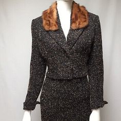 Amazing pencil skirt suit by Lilli Ann San Francisco. Short button front jacket is fully lined, has removable fur collar and cuff sleeves. Fur collar is hand stitched and can be removed if desired. Pencil Skirt Suit, Lilli Ann, Brown Tweed, Wool Pencil Skirt, Tweed Suits, Hawaiian Dress, Skirt Suit, Fur Collar, Fur Collars