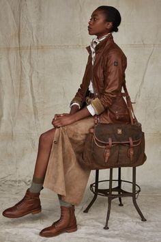 Belstaff Spring-Summer 2020 (Spring 2020), shown 13th September 2019 Safari Winter Outfit Women, Moda Safari, Safari Outfit, Safari Outfits, Safari Chic, Safari Style, African Safari, Looks Chic, Fashion 2020