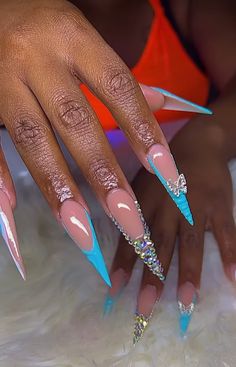 Stiletto Nail Designs 2024, Stiletto Nails Design, Blue Stiletto Nails Design, Blue Stiletto Nails, Acrylic Nails Stiletto, Gel Toe Nails