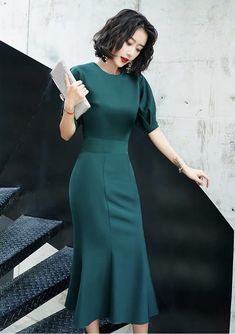 Green evening dress,sexy party dress, satin prom dress,stylish bodycon dressMaterial:satinColor:as picture or custom colorNeckline:o-neckBack details:zipperDress type:bodyconStyle:sexy&ltp&gtFeatures:stylish&lt/p&gt&ltbr/&gt&ltp&gtThis dress could be custom made, there are no extra cost to do custom size and color.&lt/p&gt&ltbr/&gt&ltp&gt1, If the color is customized, please note the color & card number.&lt/p&gt&ltbr/&gt&ltp&gt2,You can choose standard size or custom size . If dress is custom made, we need to size as following:&lt/p&gt&ltbr/&gt&ltp&gt*Bust__________inch/cm&lt/p&gt&ltbr/&gt&ltp&gt*Waist __________inch/cm&lt/p&gt&ltbr/&gt&ltp&gt*Hips __________inch/cm&lt/p&gt&ltbr/&gt&ltp&gt*Nipple to Nipple__________inch/cm&lt/p&gt&ltbr/&gt&ltp&gt*Shoulder to Bust _______cm/inch (measured f Patterns Skirt, Party Dress Classy, Skirt Patterns, Green Evening Dress, Dress Stylish, Fashionista Clothes, Elegant Dresses For Women, Satin Prom Dress