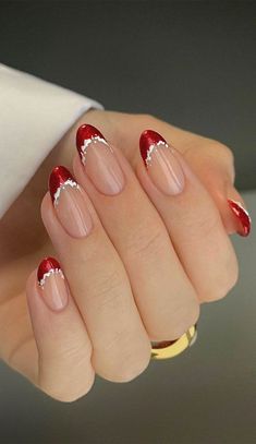 4. Red and White Christmas Tip Nails With Christmas just right around the corner we are so excited! This is the most wonderful time of the... Rudolph Snowman, Red Tip Nails, Red Tips, Nails Holiday, Snowman Snowflake, Red Christmas Nails, Cute Christmas Nails, Christmas Gel Nails, French Nail Designs