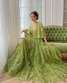 Winter Gown, Winter Gowns, Yellow Evening Dresses, Teuta Matoshi, Renewal Ceremony, Grey Evening Dresses, Champagne Evening Dress, Green Outfits, Gold Evening Dresses