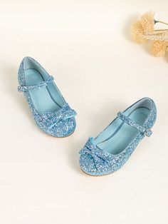 [SAFE]- Toddler girl shoes are made of glitter sequin upper, is fabulous sturdy, not easy to shed off. High quality lining, 3cm chunky heel and non-slip rubber sole make girls sparkly shoes not only can prevent slipping, but also breathable.
[SHINY]- Sweet Girls Dress Shoes with a shiny bow are suitable for any clothes, especially bridesmaid dress. Elegant and classic round toe design of Princess Shoes fits well for girl's feet.
[ADJUSTABLE]- Buckle closure of girl mary jane shoes provides a con Wedding Party Dance, Princess Heels, Shoes For Wedding, Blue Dress Shoes, Dress Up Shoes, Sky Blue Dress, Sparkly Shoes, Girls Dress Shoes, Girls Heels