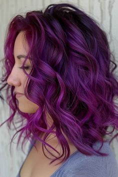 Are you looking for a way to transform your hair? Look no further than the mesmerizing world of purple hair color! From soft, pastel lavender to rich, vibrant violet, purple hues offer a stunning spectrum Magenta Purple Hair, Purple Magenta Hair, Violet Ombre Hair, Purple Orange Hair, Purple And Pink Hair, Fuschia Hair, Violet Vibes, Bright Purple Hair, Purple Hair Color Ideas