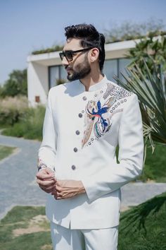 Trending Outfit For Men, White Blazer Men, Indian Wedding Clothes For Men, Sherwani For Men Wedding, Groom Dress Men, Indian Groom Wear, Sangeet Outfit, Blazer Men, Sherwani For Men