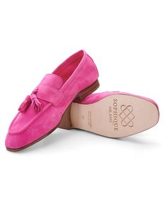 Sophique Milano Trevi Tassel Loafer in Fushia Reinforced apron toe Notched vamp Strap with penny holder Slip on Tassel detailing Tonal stitching Suede upper and lining Leather sole Made in Italy Tassel Loafers, Penny, Apron, Tassels, In Italy, Stitching, Loafers, Slip On, Italy