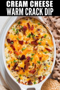 cream cheese dip with crackers Warm Dip Recipes, Dip Recipes Hot, Best Dip Recipes, Baked Dips, Dip Recipes Appetizers, Cream Cheese Dip, Bacon Dip, Hot Appetizers, Cream Cheese Dips