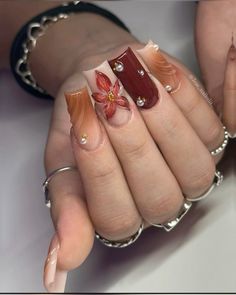 Simple Family Meals, Fall Nail Ideas, Simple Fall Nails, Autumn Look, Almond Acrylic Nails