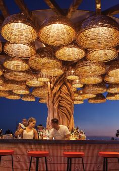 Rooftop Bar Design, Rooftop Restaurant Design, Outdoor Restaurant Design, Desain Pantry, Resort Design, Rooftop Restaurant, Have Inspiration, Outdoor Restaurant, Bar Design Restaurant