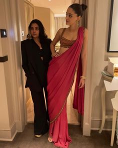 Yjhd Saree, Modern Saree Drape, Rani Pink Saree Contrast Blouse, Ananya Pandey Saree, Wedding Guest Saree, Indian Fits, Diwali Outfit, Rom Coms, Ananya Pandey