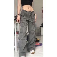 Using these Women's Straight Oversize Cargo Pants With Pockets, strike a balance between comfort and style. These are made up of premium cotton and polyester made pants that have a form-fitting fit that is comfortable for the entire day. In addition, they include an elegant high-waisted shape so you can look great even as you work out. Additionally, they are designed to be machine washable, which makes cleaning them simple and convenient. Specification: Style: Casual Waist Type: Low Decoration: Cargo Pants With Pockets, Warm Pants, Denim Patterns, Formal Pants, Mens Dress Pants, Pants With Pockets, Women Pants Casual, Work Pants, Jeans Dress