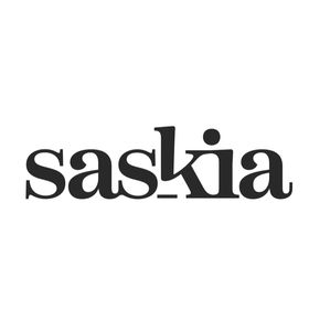 saskia_clothing