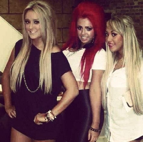 Geordie Shore Aesthetic, Jersey Shore Aesthetic Pink, Sophie Kasaei, Iconic Jersey Shore Pictures, Shore Aesthetic, Jersey Shore Cast Old Pictures, Holly Hagan, Jersey Shore Denna, Charlotte Crosby