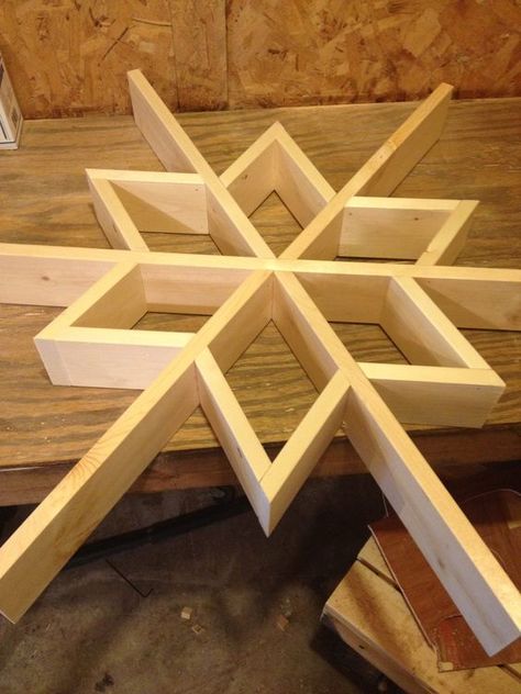 Let It Snow-My DIY Wooden Snowflake Shelf Snowflake Shelf, Christmas Diy Wood, Wood Snowflake, Snow Flakes Diy, Wooden Snowflakes, Wooden Stars, Christmas Wood Crafts, Into The Wood, Wooden Projects