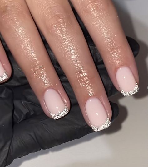 Biab Nails French Tip Designs, Nail Art French Tip Designs Sparkle, French Nails Shiny, Square Nails Glitter Tips, Sliver Glitter French Tips, Shiny Nail Ideas, Shiny French Nails, Sparkling French Nails, French Nails Glitter Sparkle