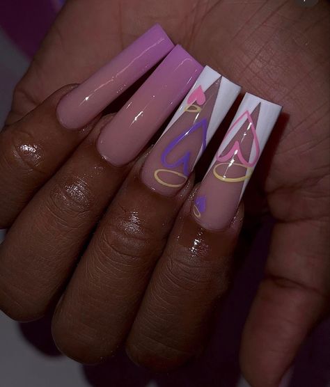 Purple Nails Long, Bratz Photoshoot, Gold Nails Prom, Nail Designs Pink, Nail Designs Acrylic, Acrylic Nails Nude, Gold Acrylic Nails, Nyc Nails, Queens Nyc