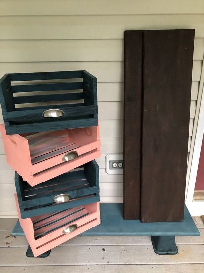 How to turn wooden crates into a bedroom dresser in under 2 minutes - It's so easy to do! showed you how to build a simple cubby dresser using four crates. Today, I am showing you how to add three stair treads and create an amazing storage unit. Homemade Dresser Diy, Wooden Crate Closet Ideas, Dresser To Shelves, Cubby Dresser, Open Storage Ideas, Crate Shelves Bathroom, Build A Dresser, Repurposed Storage, Furniture Recycle