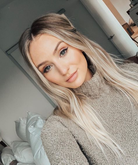 Lauren Bushnell, Lauren Lane, Engagement Hairstyles, Good Hair Day, Hair Envy, Blonde Highlights, Balayage Hair, Hair Day, Sweater Weather