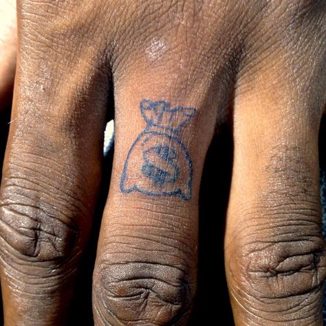 Money Bag Finger Tattoo, Small Money Tattoo, Money Bag Tattoo, Finger Tats, Money Tattoo, Money Bag, Finger Tattoos, Tattoo Idea, Tiny Tattoos