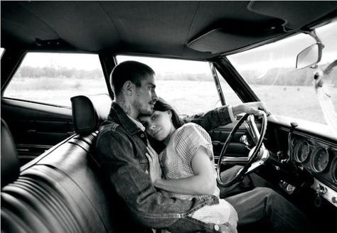 Driving down the road with her in my arms ... Ahhhh one of life's simple pleasures Couple In Car, Car Engagement Photos, Classic Car Photoshoot, Foto Art, Photo Couple, Couple Photography Poses, Paros, Couple Shoot, Wedding Poses