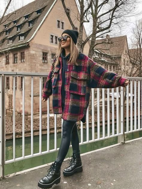 Winter Outfits Plaid Jacket, Black And Plaid Outfit, Flannel And Vans Outfits, Edgy Comfy Outfits Winter, Girly Combat Boots Outfit, Doc Marten Fall Outfits Women, Cold Fall Night Outfit, Big Flannel Jacket Outfit, Black Pant Fall Outfit