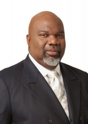 Hypocrisy alert: millionaire bishop T.D. Jakes who runs his mega church like a fortune 500 corporation is suing various musicians for sampling his sermons in their music. There's a reason why the bible is not copyrighted and why preachers who presume to deliver the "word of G-d" do not (and cannot) own those words…now this guy is suing young griots for material that belongs to the commons?  and you wonder why young people are OVER the church (and pretty much all piscean religions). WACKNESS. Bishop Jakes, Motivational People, Young Jeezy, Td Jakes, Leadership Books, Money Notes, Jeezy, Dating Tips For Women, Trials And Tribulations