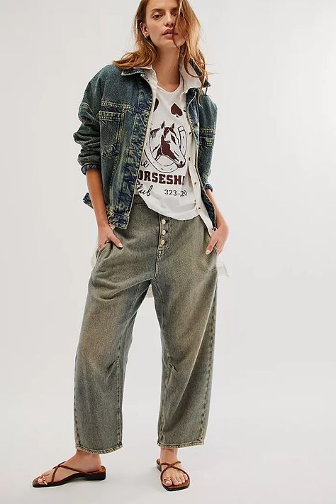 loose pants Jeans Outfits, Bohol, Free People Clothing, Free People Jeans, Loose Pants, Cut Loose, Boho Casual, Edgy Fashion, Osaka