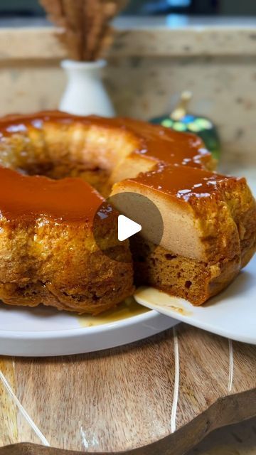 Jesus Zambrano on Instagram: "We can’t have a Fall season without my “Pumpkin Flan Cake” Make sure to subscribe for full recipe🙌

#pumpkin #fallseason #flan #cake #pumpkinflan #dessert  #chocoflan #pumkinspice #fallrecipes #recipe #quickrecipes #comidamexicana #mexicanfood #mexico #explore #explorepage" Individual Flan Recipe, Pumpkin Spice Flan Cake, Pumpkin Flan Cake Recipe, Pumpkin Flan Recipe, Chocoflan Cake, Pumpkin Flan, Mexican Desserts, Flan Cake, Spice Cake Recipes