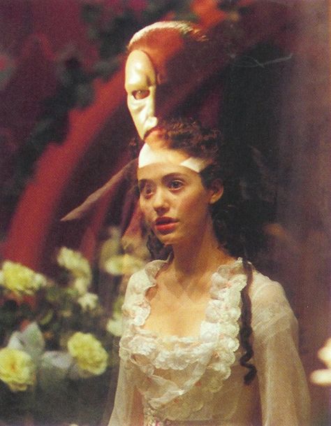 Love the feel, hate Gerard Butler- he doesn't have the voice. Phantom Of The Opera Mirror, Wallpaper Of Music, Phantom Of The Opera Movie, Phantom Of The Opera 2004, Photo Mirror, Opera Ghost, Christine Daae, Ramin Karimloo, Angel Of Music