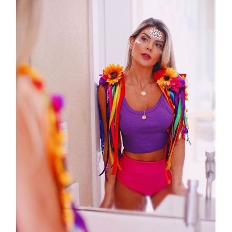 Diy Festival Ideas, Diy Pride Outfit, Pride Festival Outfit Ideas, Pride Outfit Ideas Women, Pride Parade Outfit Ideas, Pride Festival Outfit, Diy Festival Outfit, Pride Costume, Diy Carnaval