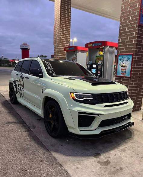 Track Hawk, Srt Dodge, Srt Jeep, Hellcat Srt, Cars Camaro, Camaro Car, Dodge Cars, Mopar Cars, Dream Car Garage