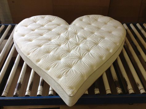 Heart shaped mattress Heart Shaped Ottoman, Heart Shape Bed, Heart Shaped Bed, Heart Room, Pink Palace, White Bedding, Clothing Ideas, Decor Bedroom, Home Decor Bedroom