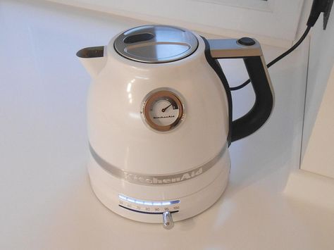 KitchenAid Kettle | Flickr - Photo Sharing! Kitchenaid Kettle, Electric Kettle, Kitchen Aid, Photo Sharing, Kitchen Appliances, Electricity