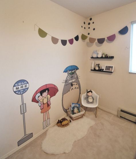 Totoro Bedroom Decor, Studio Ghibli Wall Painting, Pokemon Mural Bedroom, Totoro Bedroom Ideas, Totoro Themed Room, Totoro Room Ideas, Totoro Room Decor, Studio Ghibli Room Decor, Wall Drawing Ideas Bedroom