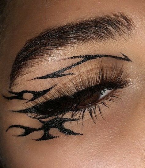 Eye Makeup Images, Eyeliner Designs, Soft Eye Makeup, Makeup Drawing, Graphic Makeup, Rave Makeup, Graphic Eyeliner, Swag Makeup, Ethereal Makeup