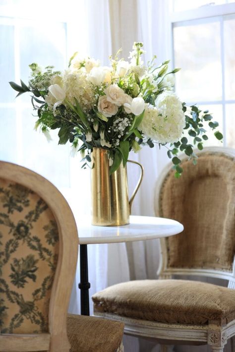 Winter White Farmhouse Style grocery store flower arrangement - French Country Cottage Courtney Allison, White Floral Arrangements, White Flower Arrangements, Baby S Breath, White Farmhouse, French Country Cottage, Spray Roses, Slow Living, Large Flowers